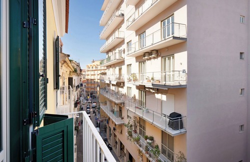 Castellammare di Stabia Apartment | Apartment 'Ligea' with Balcony, Wi-Fi and Air Conditioning