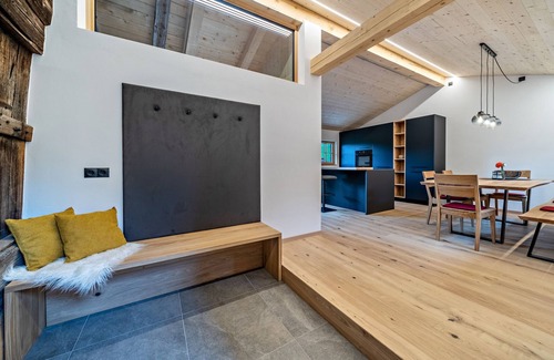 San Martino in Passiria Apartment | Apartment 'Bergchalet Lanthalerhof' with Mountain View, Private Garden and Wi-Fi