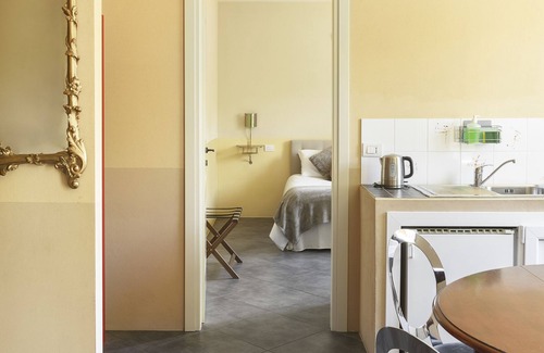 Santo Stefano Belbo Apartment | Apartment with Balcony