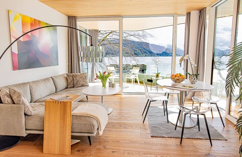 Seewalchen am Attersee Apartment | Apartment directly on the lake