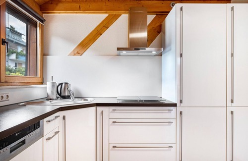Untermunstertal Apartment | Apartment 'Grünblick' with Mountain View, Balcony and Wi-Fi