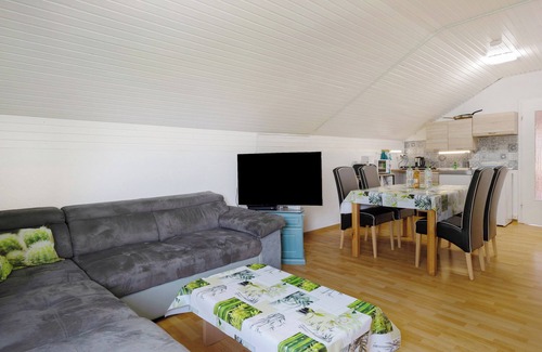 Rodenkirchen Apartment | Apartment 'Am Wasser' with Wi-Fi