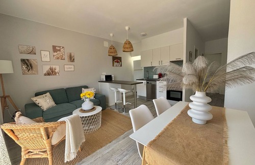 Cala en Porter Apartment | Apartment 'Ca Nostra' with Balcony and Wi-Fi