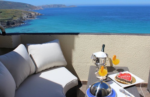 Malpica de Bergantinos Condo | Apartment with terrace over the sea in the Area Grande beach