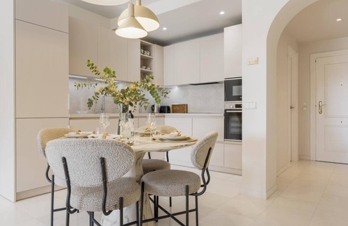 Puerto Banus Apartment | Apartment in Las Gaviotas for 6 people | 1-209