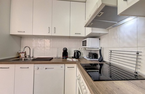 Molino del Chirrete Apartment | Apartment, central location, 200m from the beach