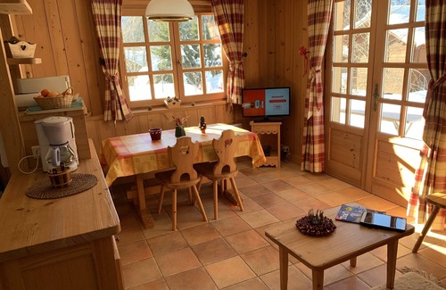 Les Contamines-Montjoie Ski Chalet | APARTMENT in south-facing chalet, 400m from the cable car, 400m from the village