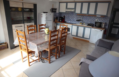 St.-Remy-de-Provence Apartment | APARTMENT WITH POOL IN CHARMING RESIDENCE