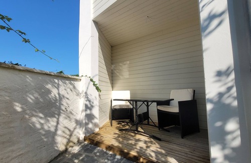 Saint-Sulpice-de-Royan Apartment | APARTMENT WITH TERRACE FOR 4 PEOPLE