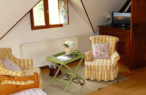 Saint-Maclou-de-Folleville Apartment | Apartment Varneville-Bretteville, studio flat, 2 persons