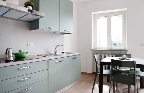 Castagnole delle Lanze Apartment | Apartment 'Attiva Lanze' with Balcony