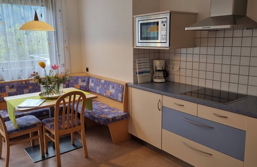 San Pancrazio Apartment | Apartment 'Eschenleit- Rot' with Mountain View, Balcony and Wi-Fi