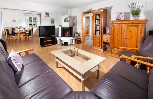Laufen Apartment | Apartment 1 Abtsee, 100 am up to 4 pers., 2 bedrooms, eat-in kitchen, terrace