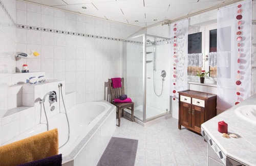 Laufen Apartment | Apartment 1 Abtsee, 100 am up to 4 pers., 2 bedrooms, eat-in kitchen, terrace