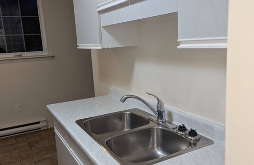 Aylmer Apartment | Apartment 1