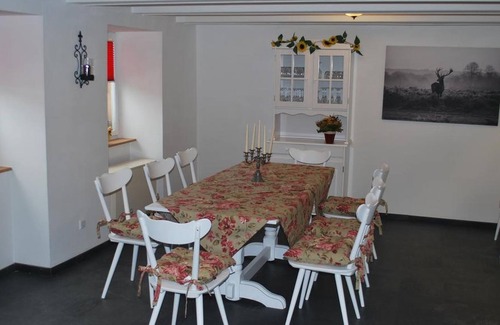 Uehlingen-Birkendorf Apartment | Apartment, 160sqm, garden, 5 bedrooms, max. 9 people