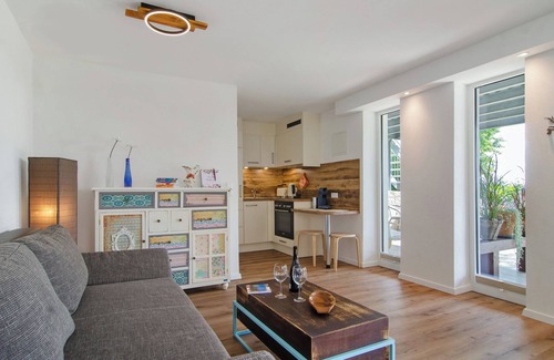 Herdwangen Schoenach Apartment | Apartment '1' with Shared Terrace, Shared Garden and Wi-Fi