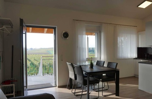 Nordheim Apartment | Apartment 1 Ebinheide - Schaaf Winery
