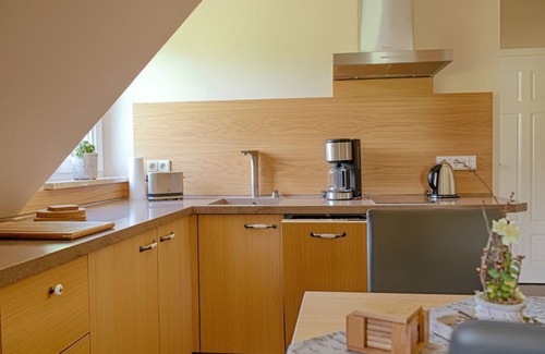 Burg-Dorf Apartment | Apartment 1 living room/kitchenette, bedroom, shower/WC, breakfast room. - Schrebenza Apartments