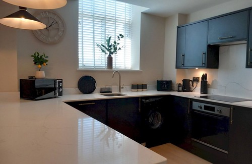 Bont Newydd Apartment | Apartment 1 Old Conservative Club in Historic Town | Pass the Keys