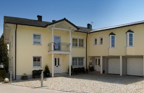 Hartkirchen Apartment | Apartment 1 | Spacious in a quiet location