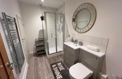 Ebbw Vale Apartment | Apartment 1 The Baileys Cwm 2 Bedroom Sleeps 4