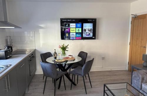 Ebbw Vale Apartment | Apartment 1 The Baileys Cwm 2 Bedroom Sleeps 4