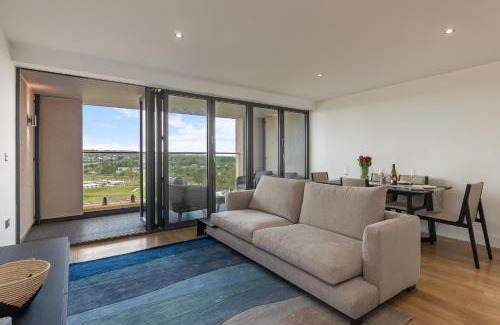 Tenby Apartment | Apartment 10 Waterstone House - Luxury Apartment with Sea Views