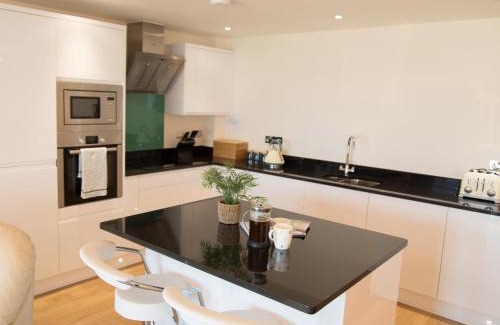 Westleigh Apartment | Apartment 11 - Latitude 51