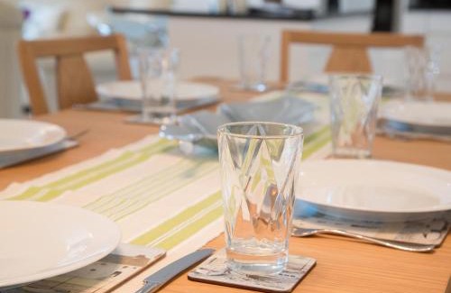 Westleigh Apartment | Apartment 11 - Latitude 51