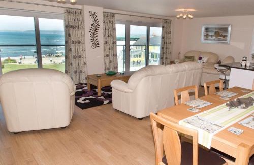 Westleigh Apartment | Apartment 11 - Latitude 51