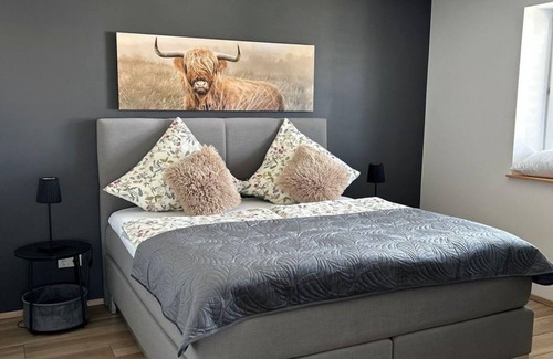 Gusterath Bed & Breakfast | Apartment 12 "Kleines Glück" - Living space Gusterath guest & boarding house