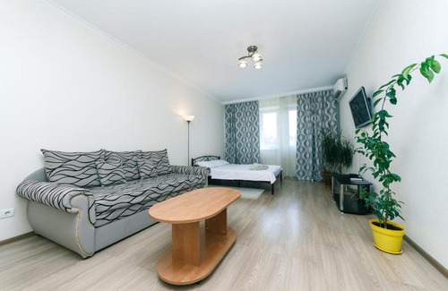 Holosiivskyj Apartment | Apartment 13А Holosiivska Street