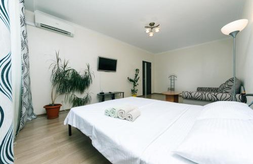 Holosiivskyj Apartment | Apartment 13А Holosiivska Street