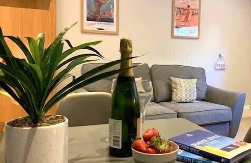 Muston House | Apartment 16, The Moorings - Ground Floor Apartment, Moments from beach