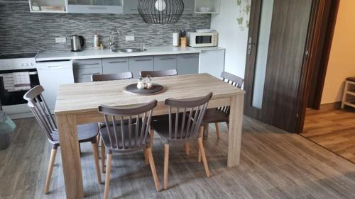 Teplice nad Metuji Apartment | Apartment 180