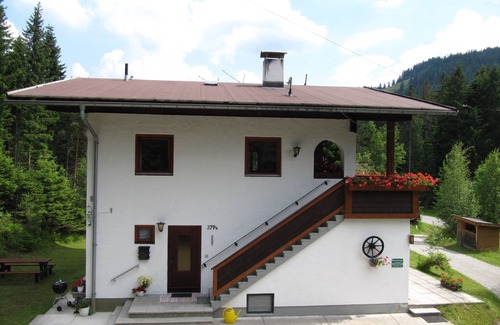 Weidach Apartment | Apartment 1st floor approx. 58sqm balcony, garden, panoramic view near ski lift & cross-country ski run