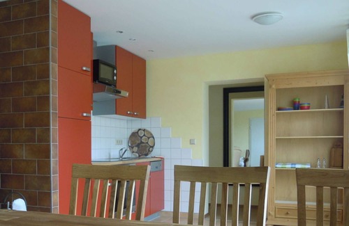 Kranichfeld Apartment | Apartment 2, 2 bedrooms with double bed, 2 extra beds (1 x bedroom, 1 x living area).