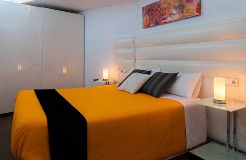 Olot Apartment | APARTMENT 2-3