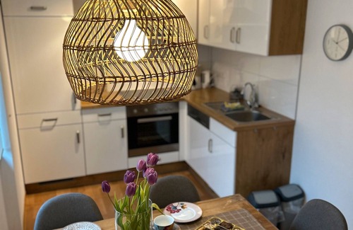 Gellinghausen Apartment | Apartment '2, 70qm' with Shared Terrace, Shared Garden and Wi-Fi