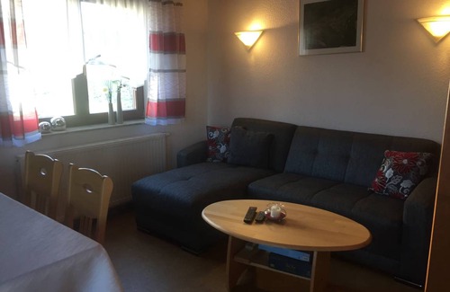 Riedenberg Apartment | Apartment ∙ 2 bedrooms ∙ 4 guests