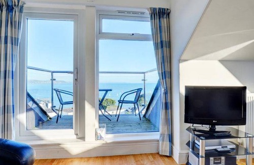 West Looe Apartment | Apartment ∙ 2 bedrooms ∙ 4 guests