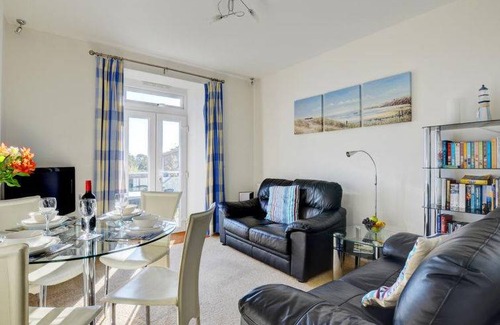West Looe Apartment | Apartment ∙ 2 bedrooms ∙ 4 guests