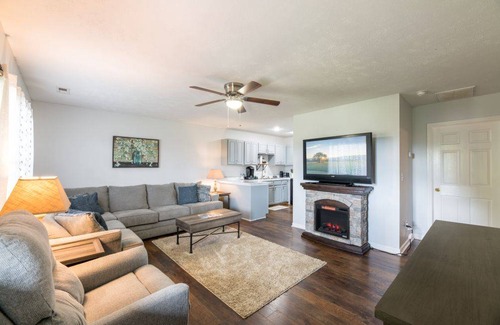 Kodak Apartment | Apartment ∙ 2 bedrooms ∙ 4 guests