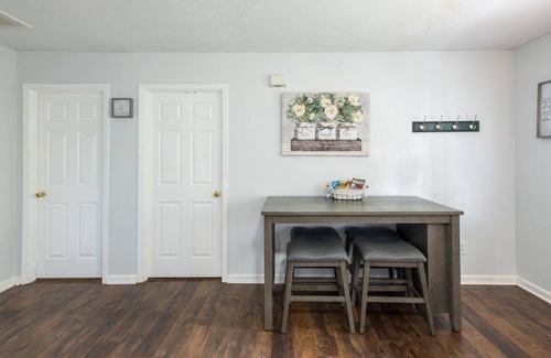 Kodak Apartment | Apartment ∙ 2 bedrooms ∙ 4 guests