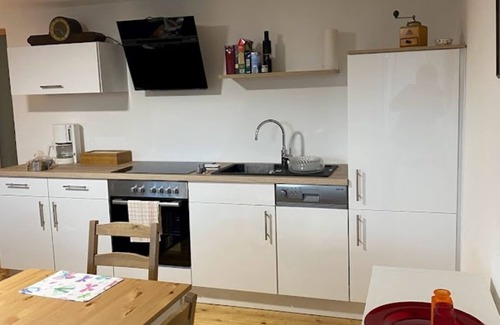 Lahr House | Apartment 2