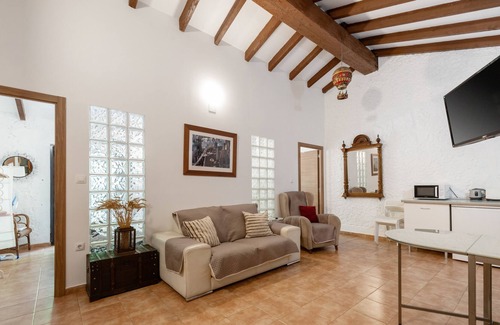 Catarroja Apartment | Apartment '2 Dormitorios Centrico' with Wi-Fi and Air Conditioning