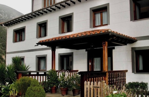 Panes Apartment | Apartment 2