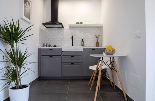 Furore House | Apartment 2