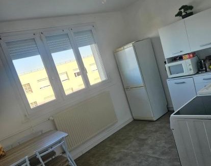 Meyzieu Apartment | Apartment 2 minutes from Groupama
